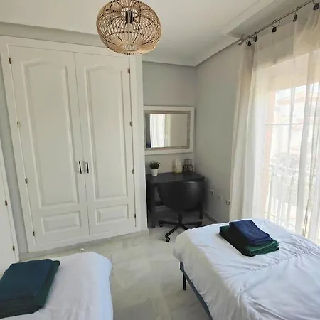 Jolie Maison A Cabopino Hébergement de vacances Marbellac