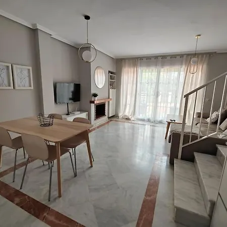 Holiday home Jolie Maison A Cabopino *